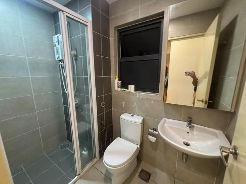 Kondominium untuk Disewa di Lakeville Residence - BC TAN - Bathroom - PropertyGuru.com.my