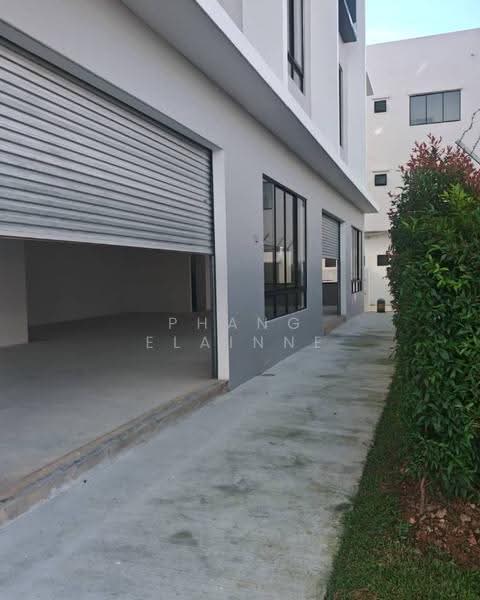 Shop for Rent in Austin Crest (Johor Bahru) - Phang Elainne - PropertyGuru.com.my