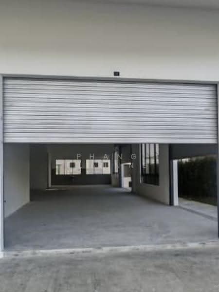 Shop for Rent in Austin Crest (Johor Bahru) - Phang Elainne - Interior - PropertyGuru.com.my