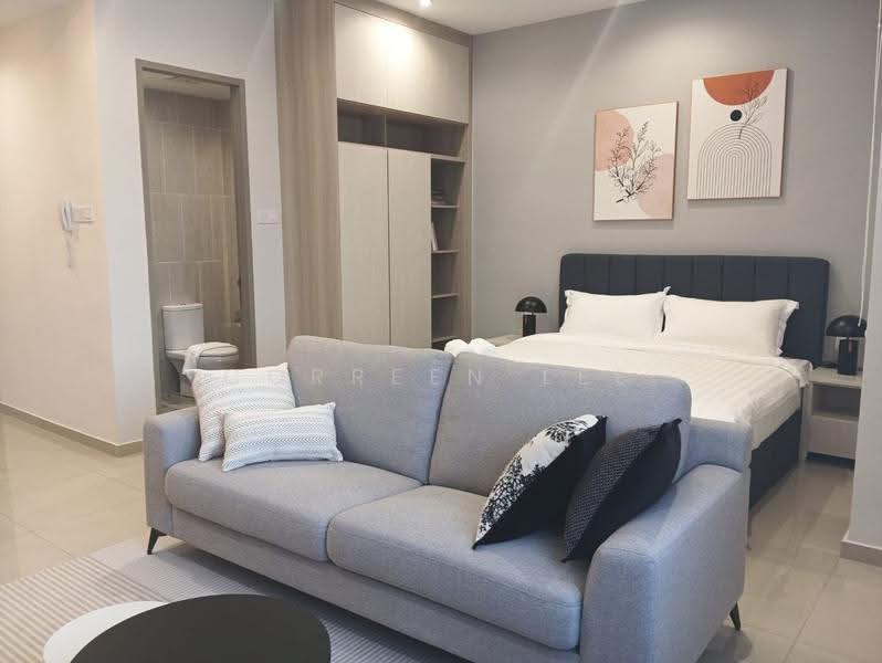 Kediaman Servis untuk Dijual di Iconic Regency - Correen Lee - Living Room - PropertyGuru.com.my
