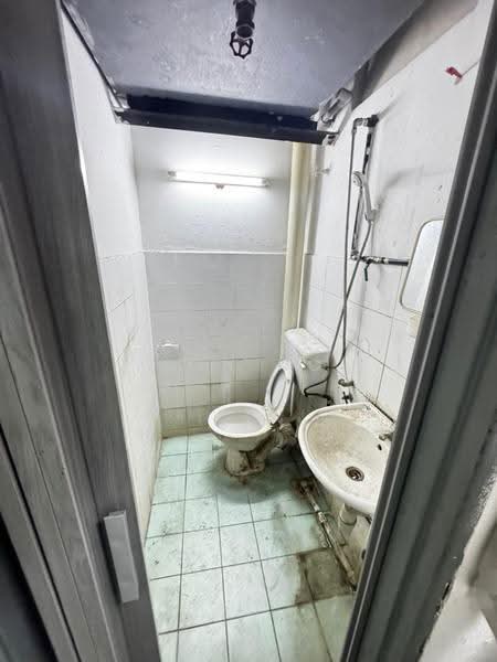 Apartment for Rent at Rista Villa Apartment - Loh KC - Bathroom - PropertyGuru.com.my