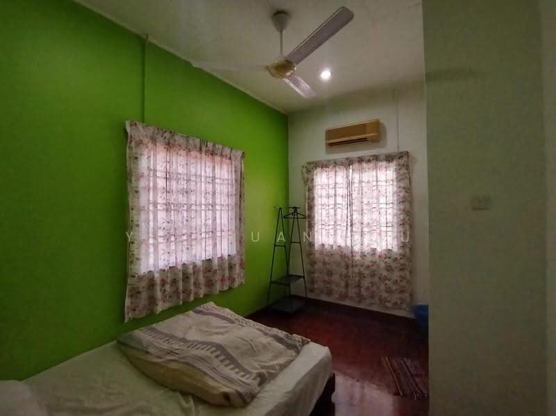 Rumah Teres 2-Tingkat untuk Dijual di Taman Bukit Cheng (Cheng) - Yu Chuan Yau - PropertyGuru.com.my