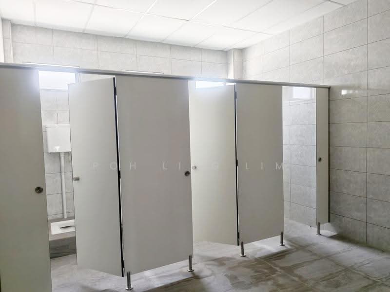 Detached Factory for Rent in Bukit Minyak (Penang) - Poh Ling Lim - Bathroom - PropertyGuru.com.my