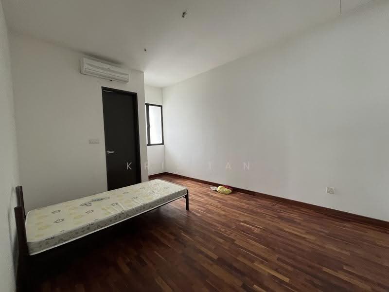 Rumah Berkembar untuk Disewa di Taman Sutera (Kajang) - Kris Tan - Bedroom - PropertyGuru.com.my