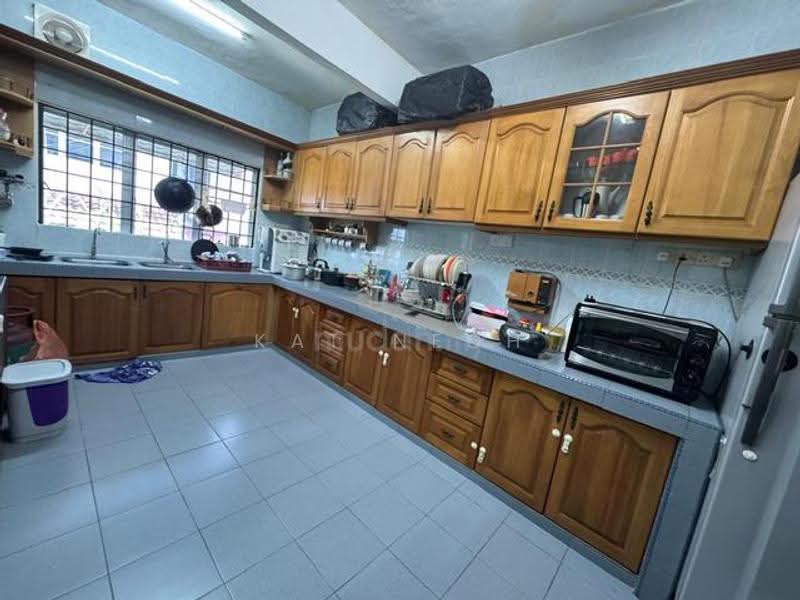 2-storey Terraced House for Sale in Kuchai Lama (Kuala Lumpur) - KAT NEOH - Kitchen - PropertyGuru.com.my
