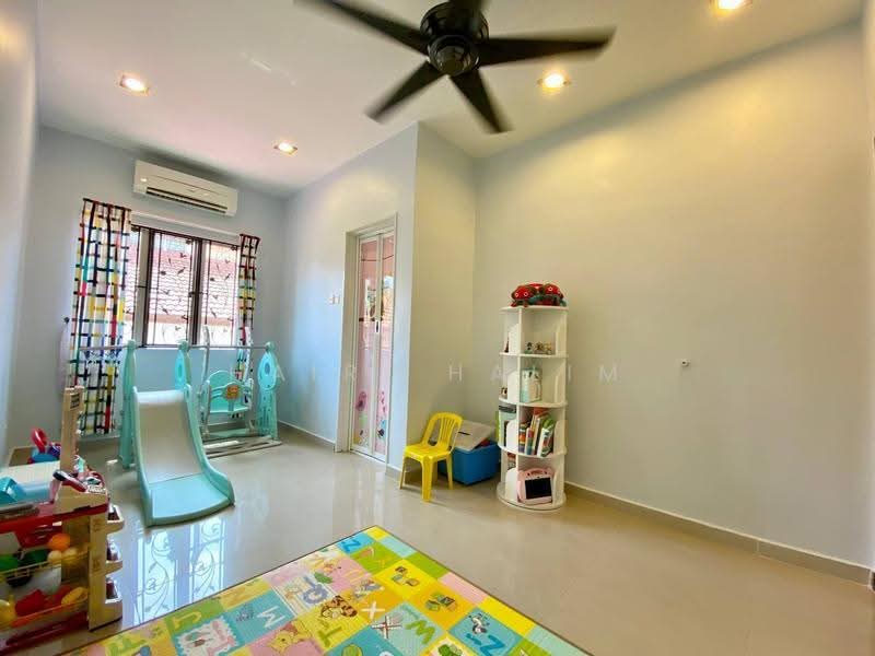 Rumah Teres 2-Tingkat untuk Dijual di Denai Alam (Shah Alam) - Hairi Halim - PropertyGuru.com.my