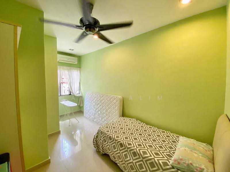Rumah Teres 2-Tingkat untuk Dijual di Denai Alam (Shah Alam) - Hairi Halim - PropertyGuru.com.my