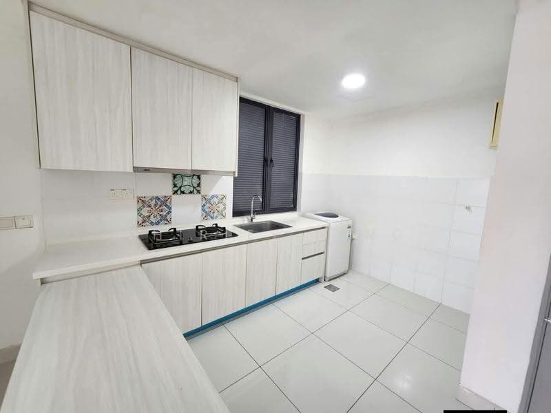 Service Residence for Sale at Residences @ 1 Tebrau - Shirley Pang - Kitchen - PropertyGuru.com.my
