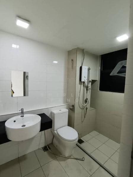Service Residence for Sale at Residences @ 1 Tebrau - Shirley Pang - Bathroom - PropertyGuru.com.my