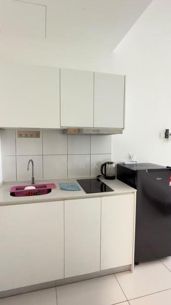 Service Residence for Rent at Horizon Suites - Bern Rugan - Kitchen - PropertyGuru.com.my