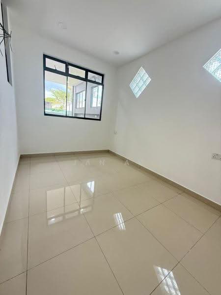 Rumah Berkembar untuk Dijual di Taman Gaya (Ulu Tiram) - JAN AU - Interior - PropertyGuru.com.my