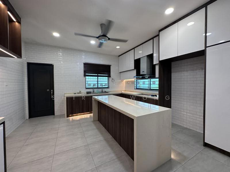 Rumah Berkembar untuk Dijual di Taman Saujana Suria (Kajang) - Shirley Wong - Kitchen - PropertyGuru.com.my