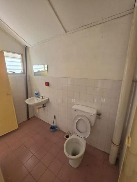 2-storey Terraced House for Rent in Bandar Mahkota Cheras (Cheras) - Ee Tsin Lim - Bathroom - PropertyGuru.com.my