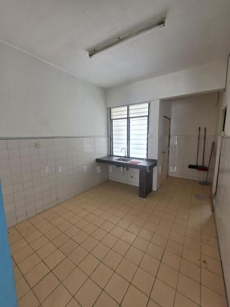 2-storey Terraced House for Rent in Bandar Mahkota Cheras (Cheras) - Ee Tsin Lim - Kitchen - PropertyGuru.com.my