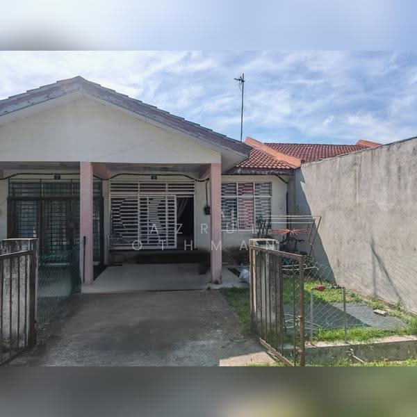 1-storey Terraced House for Sale in Taman Vista Jaya (Port Dickson) - Azrul Othman - Exterior - PropertyGuru.com.my