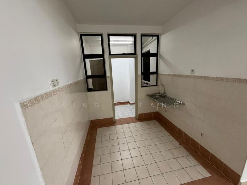 Condominium for Sale at Pelangi Utama - Wind Cheang - Kitchen - PropertyGuru.com.my