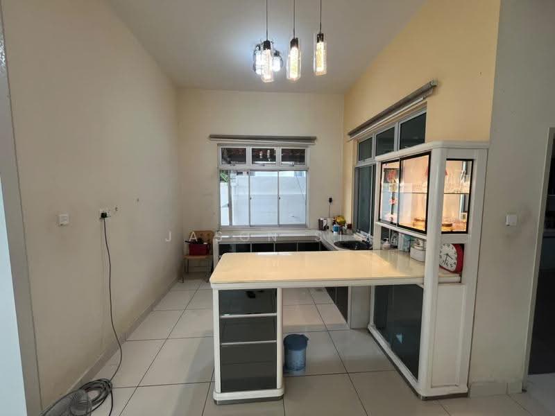 Link Bungalow for Sale in Taman Gaya (Ulu Tiram) - Jason Sim - Kitchen - PropertyGuru.com.my