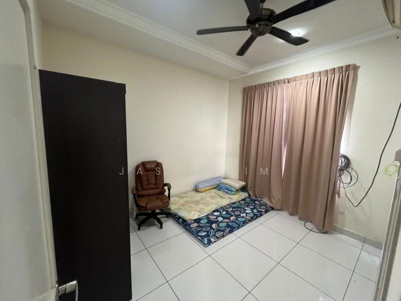 Link Bungalow for Sale in Taman Gaya (Ulu Tiram) - Jason Sim - Bedroom - PropertyGuru.com.my