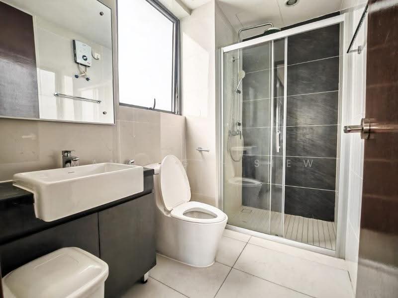 Kondominium untuk Disewa di Kings Bay @ Country Garden Danga Bay - Mandy Goh Siew Li - Bathroom - PropertyGuru.com.my