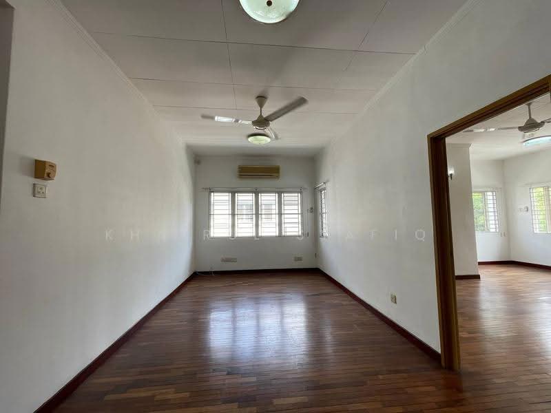 Semi-Detached House for Sale in Usj 3a (Subang Jaya) - Khairul Syafiq - Living Room - PropertyGuru.com.my