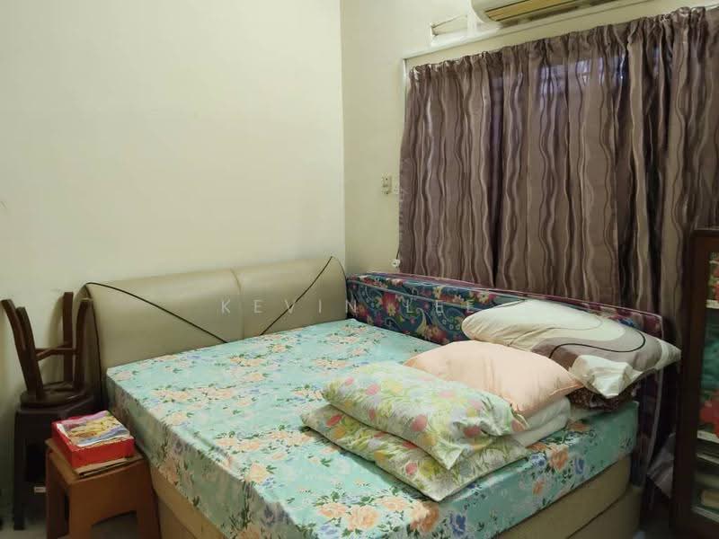 1-storey Terraced House for Sale in Taman Seri Permai (Kluang) - Kevin Lee - Bedroom - PropertyGuru.com.my