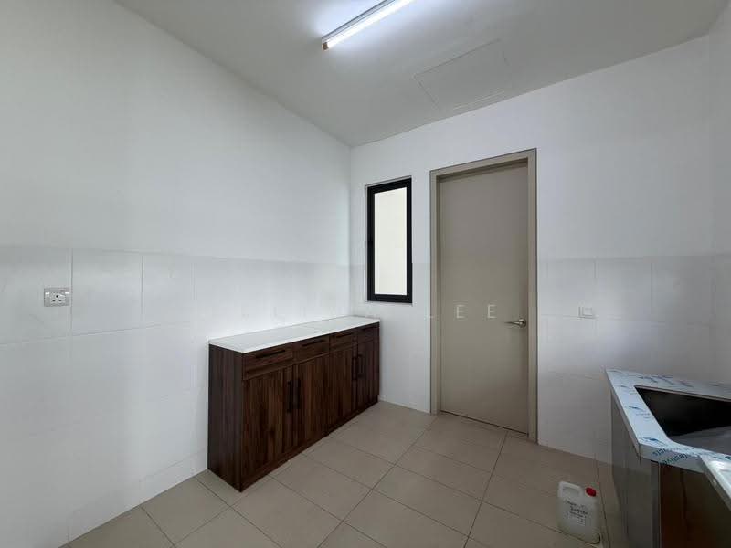 Semi-Detached House for Rent in Telok Panglima Garang (Selangor) - Selina Lee - Kitchen - PropertyGuru.com.my