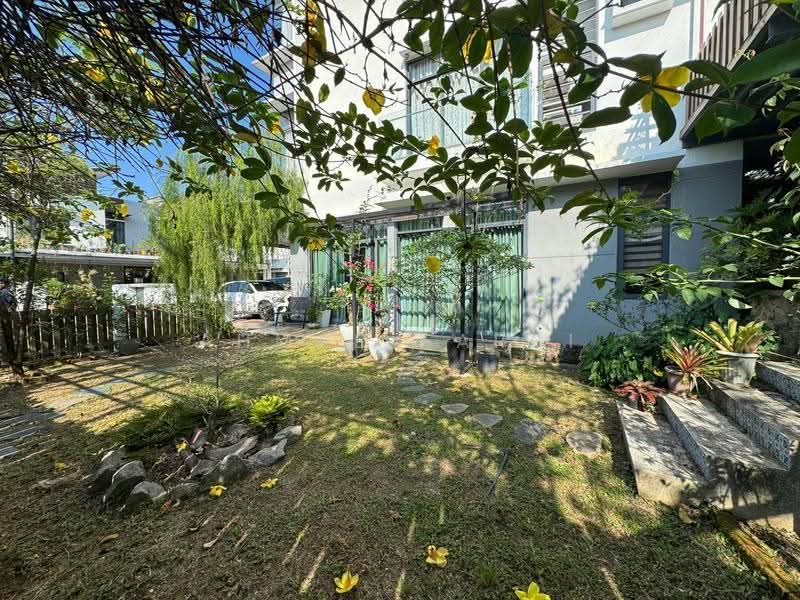 Semi-Detached House for Sale in Taman Equine (Seri Kembangan) - Ahmad Farhi - Exterior - PropertyGuru.com.my