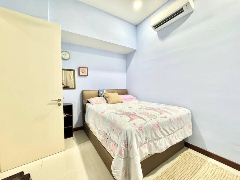 Semi-Detached House for Sale in Taman Equine (Seri Kembangan) - Ahmad Farhi - Bedroom - PropertyGuru.com.my