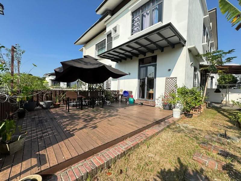Semi-Detached House for Sale in Taman Equine (Seri Kembangan) - Ahmad Farhi - Exterior - PropertyGuru.com.my