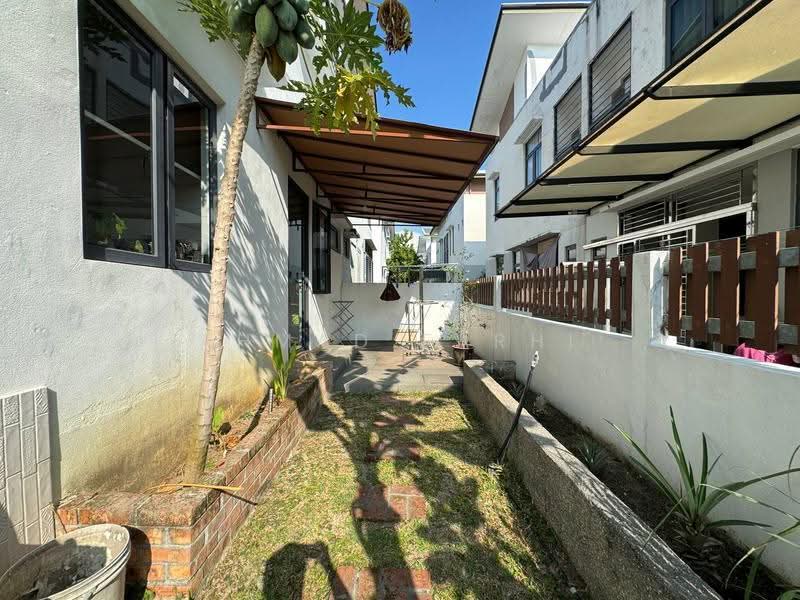 Semi-Detached House for Sale in Taman Equine (Seri Kembangan) - Ahmad Farhi - Exterior - PropertyGuru.com.my