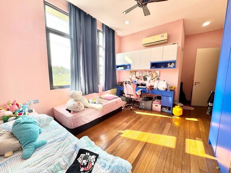 Semi-Detached House for Sale in Taman Equine (Seri Kembangan) - Ahmad Farhi - Bedroom - PropertyGuru.com.my