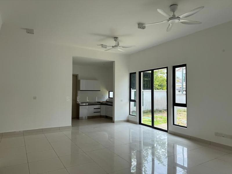 Semi-Detached House for Rent in Telok Panglima Garang (Selangor) - Selina Lee - Living Room - PropertyGuru.com.my