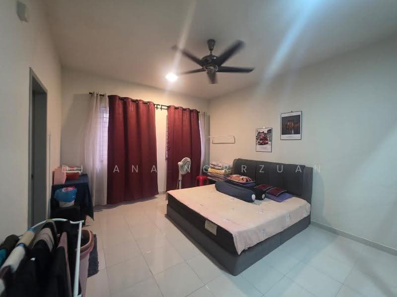 2-storey Terraced House for Sale in Sepang (Selangor) - Diyana Norrzuan - Bedroom - PropertyGuru.com.my