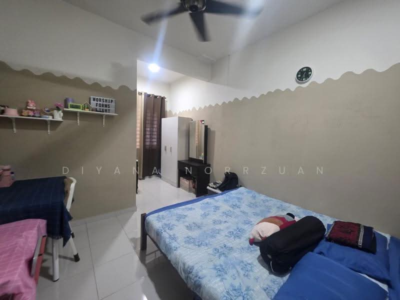 2-storey Terraced House for Sale in Sepang (Selangor) - Diyana Norrzuan - Bedroom - PropertyGuru.com.my