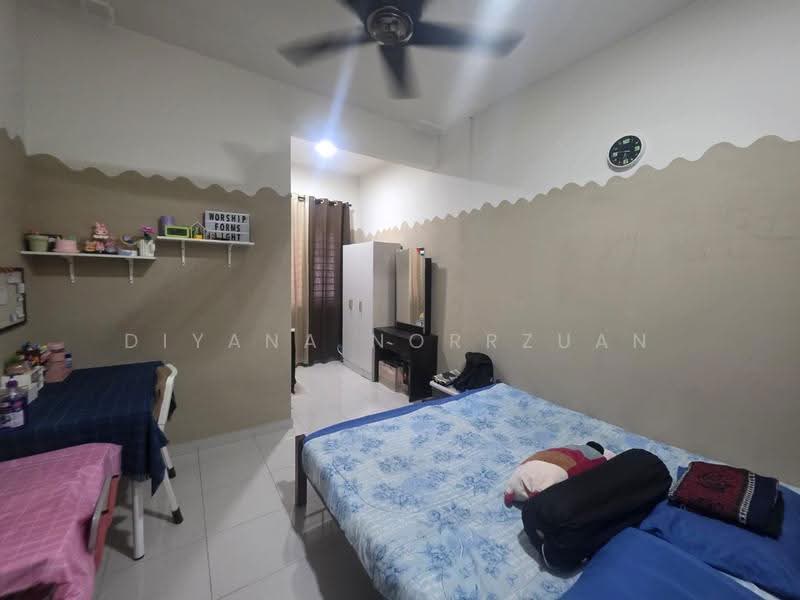 2-storey Terraced House for Sale in Sepang (Selangor) - Diyana Norrzuan - Bedroom - PropertyGuru.com.my