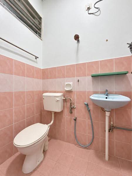 Rumah Berkembar untuk Disewa di Taman Seruling (Sungai Petani) - Derrick Ng - Bathroom - PropertyGuru.com.my