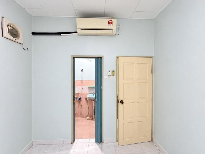 Rumah Berkembar untuk Disewa di Taman Seruling (Sungai Petani) - Derrick Ng - Bathroom - PropertyGuru.com.my