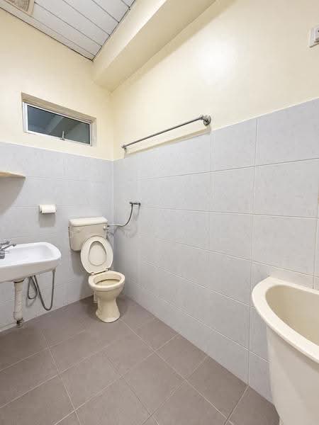 Rumah Berkembar untuk Disewa di Taman Seruling (Sungai Petani) - Derrick Ng - Bathroom - PropertyGuru.com.my