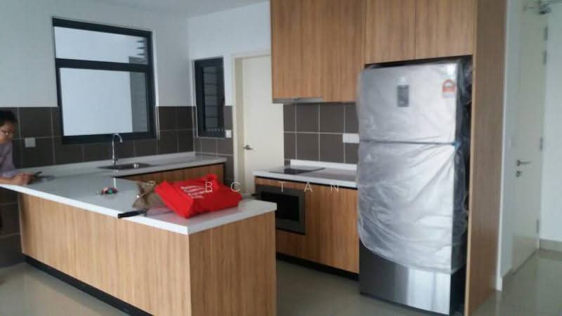 Kondominium untuk Disewa di Lakeville Residence - BC TAN - Kitchen - PropertyGuru.com.my