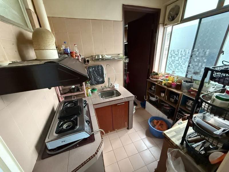 Condominium for Sale at Sri Lojing Condominiums - Abid Sabarudin - Kitchen - PropertyGuru.com.my