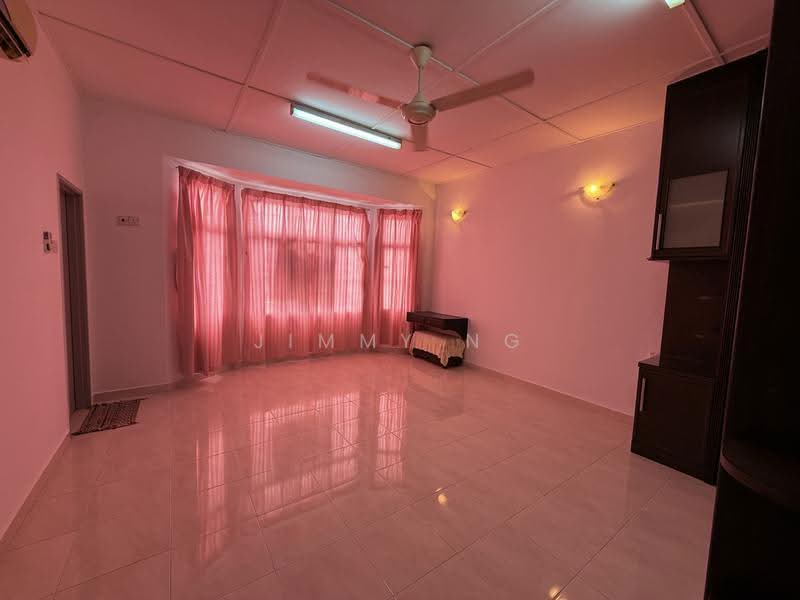 2-storey Terraced House for Sale in Bandar Mahkota Cheras (Cheras) - Jimmy Ng - Living Room - PropertyGuru.com.my
