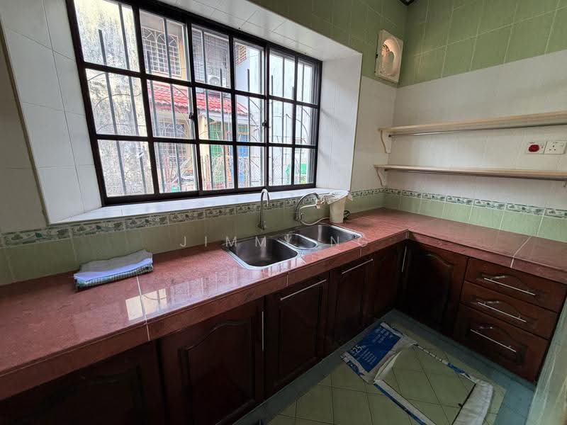 2-storey Terraced House for Sale in Bandar Mahkota Cheras (Cheras) - Jimmy Ng - Kitchen - PropertyGuru.com.my