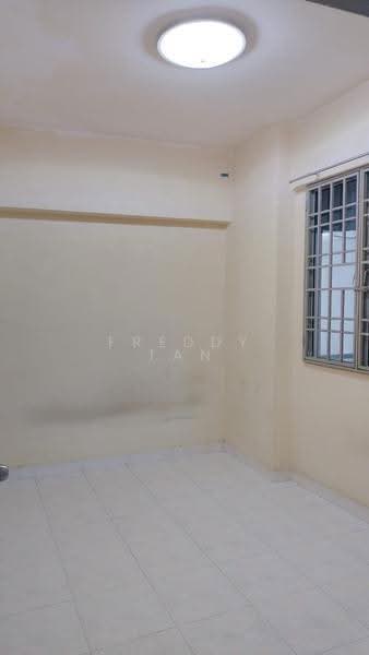 Kondominium untuk Dijual di Desa Golf Condominium - Freddy Tan - Interior - PropertyGuru.com.my