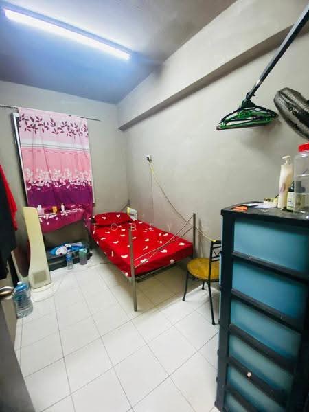 Rumah Flat untuk Dijual di Bandar Teknologi Kajang Flat - Tobey G - Bedroom - PropertyGuru.com.my
