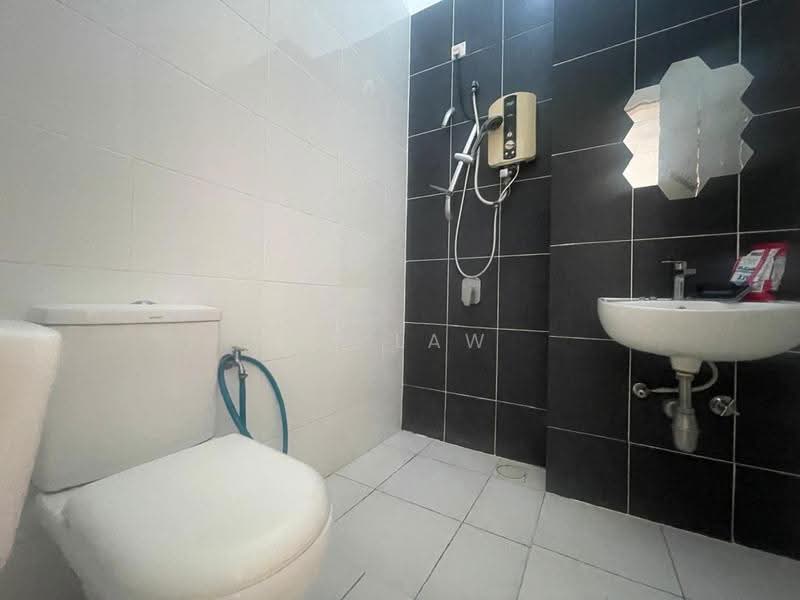 2-storey Terraced House for Sale in Eco Majestic (Semenyih) - CK Law - Bathroom - PropertyGuru.com.my