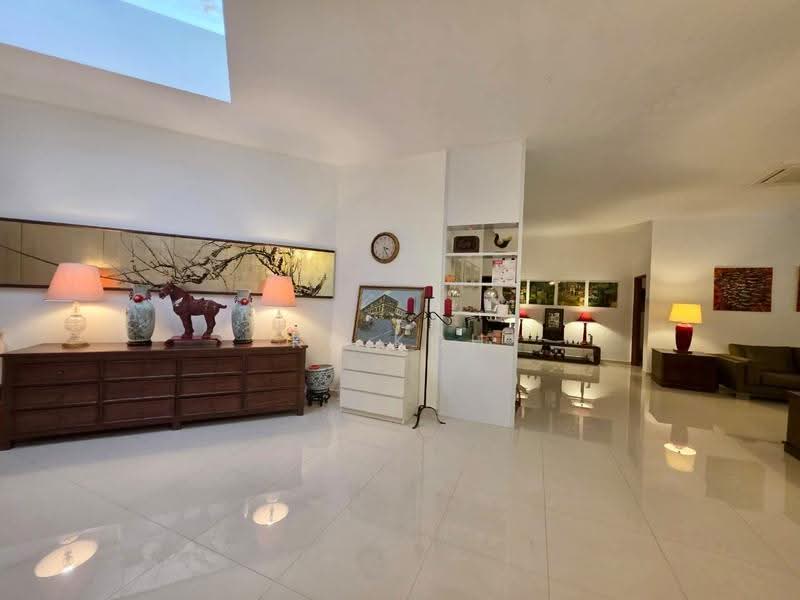 Bungalow House for Sale in Leisure Farm (Gelang Patah) - KK Koh - Living Room - PropertyGuru.com.my