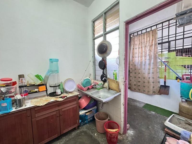 Flat for Sale at Perumahan Rakyat Lima Kedai - Kelvin Koay - Kitchen - PropertyGuru.com.my