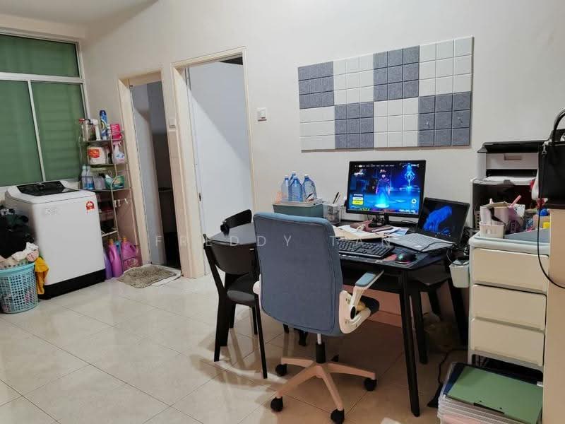 Pangsapuri untuk Dijual di I Suria - Freddy Tan - Study - PropertyGuru.com.my