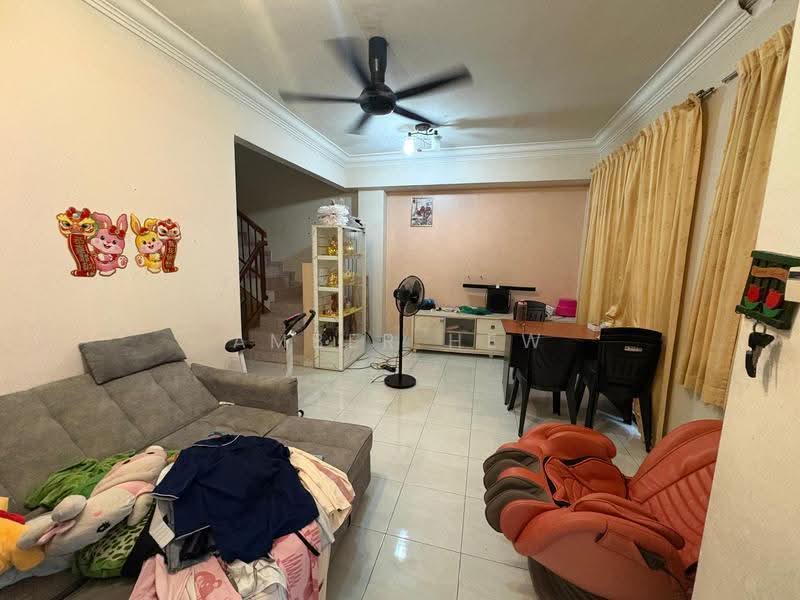 2-storey Terraced House for Sale in Bukit Indah (Iskandar Puteri (Nusajaya)) - Amber Hew - Living Room - PropertyGuru.com.my
