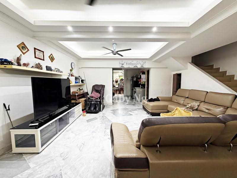 2-storey Terraced House for Sale in Pandan Perdana (Cheras) - Gaby Ng - Living Room - PropertyGuru.com.my